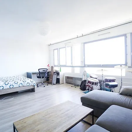 Modern Studio With View On Paris Apartment *